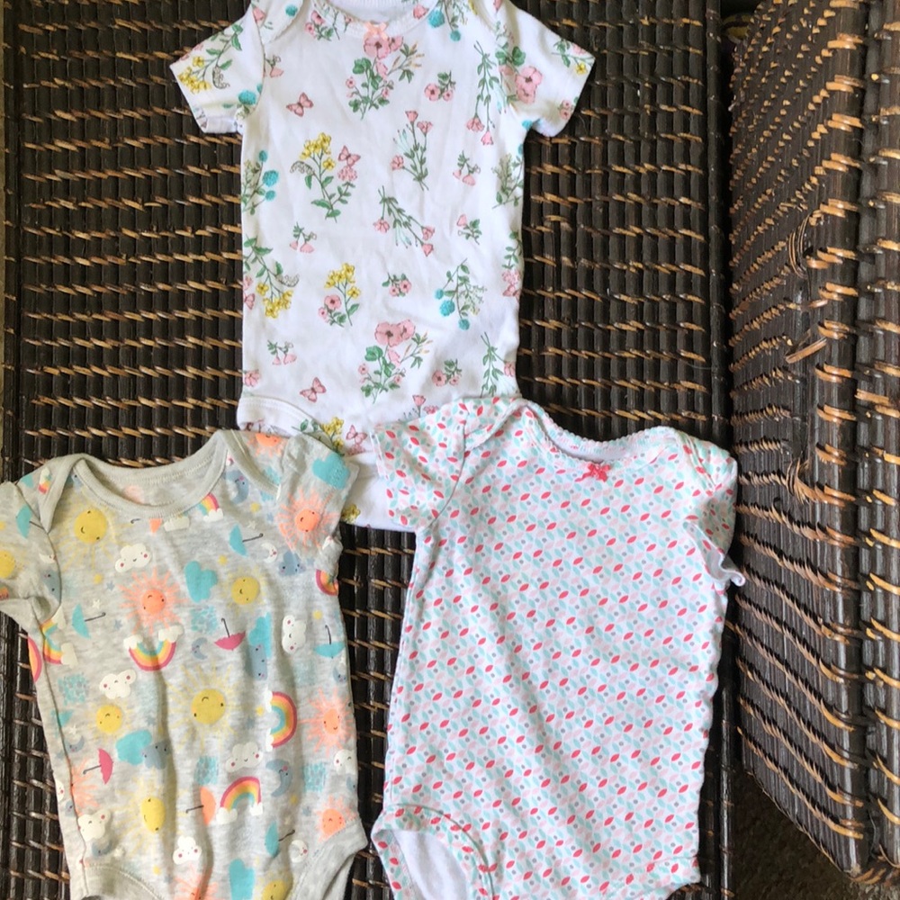 🎈🎈FREE with $15 purchase🎈